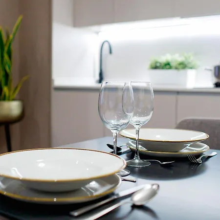 Aparthotel Voghe Premium Flats 4*