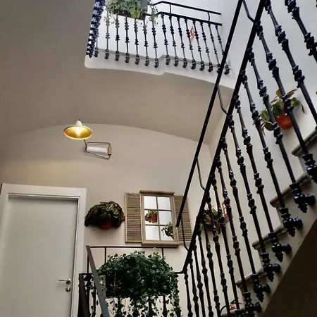 Bird House فندق مبيت وإفطار