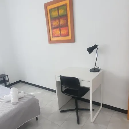 Habitación en casa particular Habitación Matrimonio Tranquila Y Luminosa En Vivienda Compartida