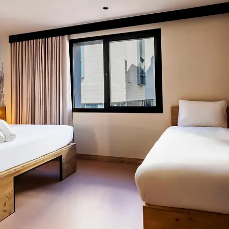 Easyhotel Ciutat Vella Отель Валенсия