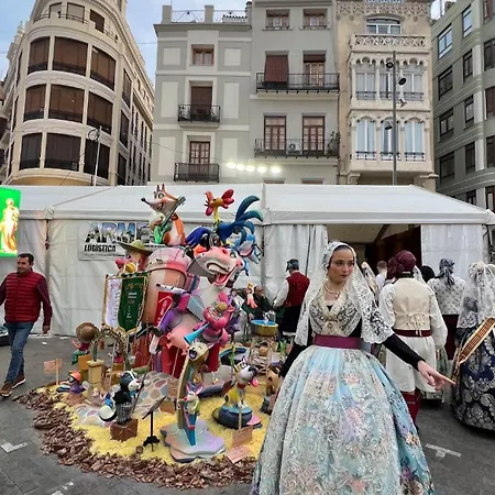 Botel Unique Experience In Sailboat! In The 4 Seasons!! B Shi