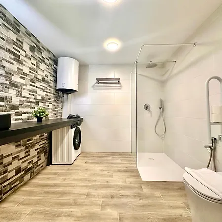 Ciudades De Espana Apartment *