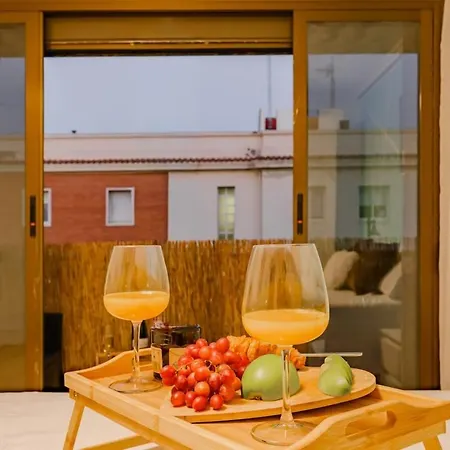 아파트 Cabanal Beachfront , 1 Min To Sea , Ac , Coffee , Balcony , Fastwifi 발렌시아