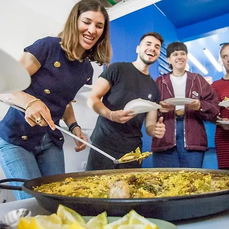 אכסניה River ולנסיה