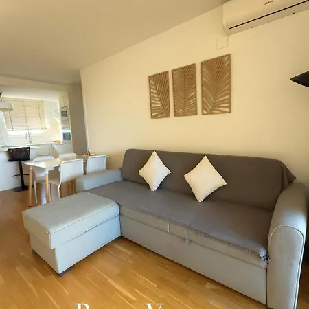 Luxury B7-23 With Terrace And Sea Views شقة