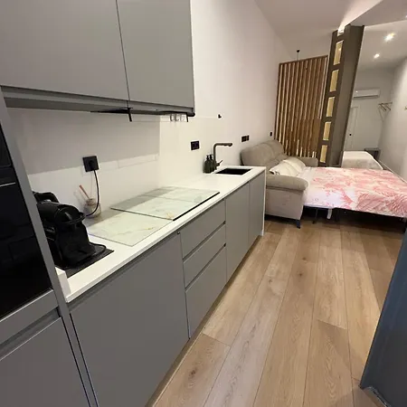 Mestalla Flats & Rut Valence