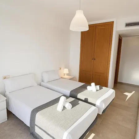 Cortes - Pool Paddle Tennis Court And Gym Appartement *