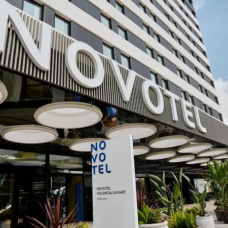 Hotel Novotel Lavant