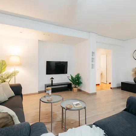 Your Sunny & Spacious Portview Apartment Valencia