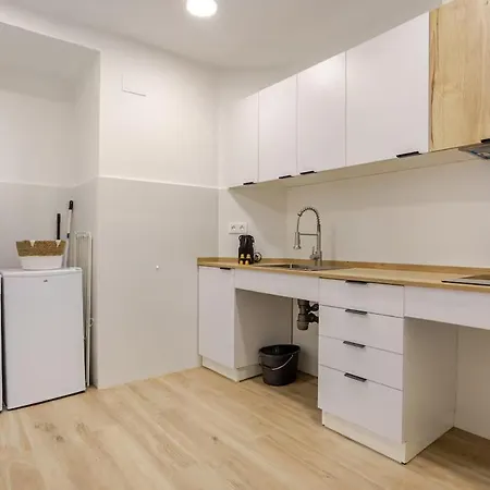Bright & Modern - Rose Y Maya Apartman