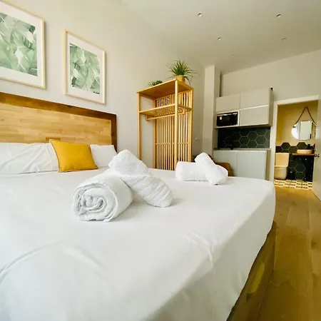 Florit Flats - The Cabanyal & Port * فالنسيا