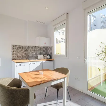 아파트호텔 Marvellous With A Large Private Terrace