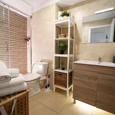 Casa Ross En Ruzafa * Valencia