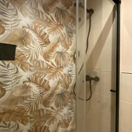 Marina Boutique בית הארחה 4*