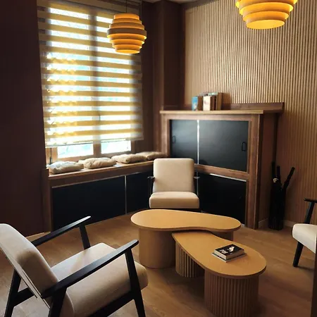 Marina Boutique בית הארחה 4*