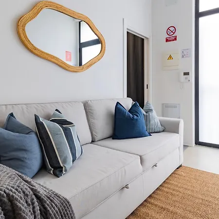 Modern & Stylish Close To The Apartamento