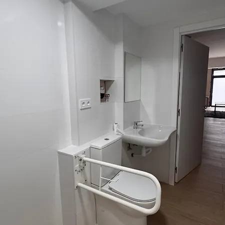 Gran Loft En Planta Baja En El Centro De * 발렌시아