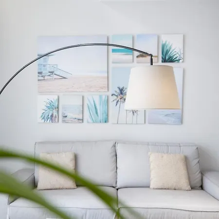 Adarve Flats Apartment *