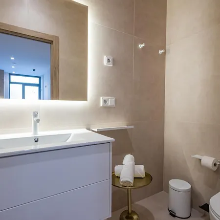Loft - B 1-6 Smart Access & Urban Calm דירה
