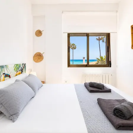 Isola Beachside Apartamento *