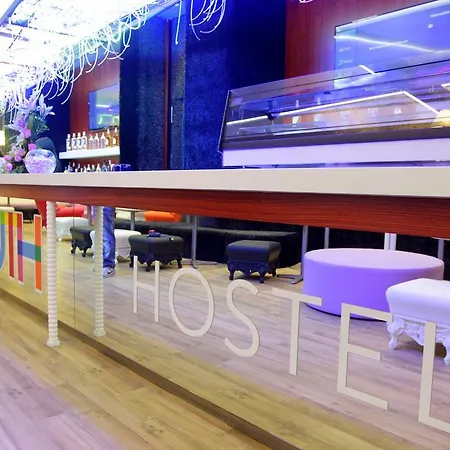 Urban Youth Hostel *