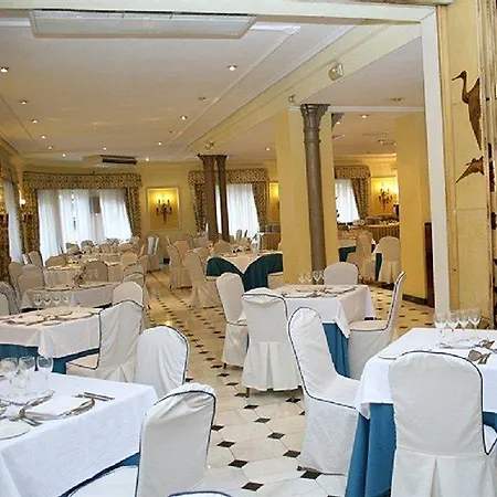 One Shot Reina Victoria 4*