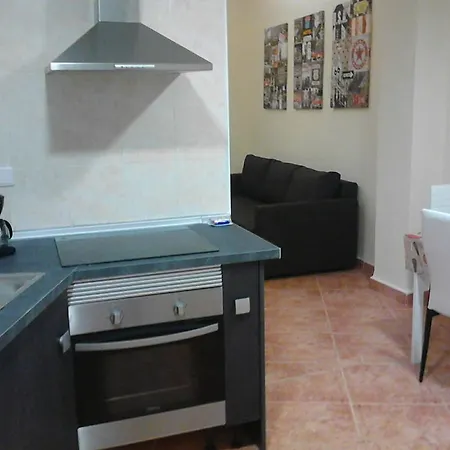Apartman Malvarosa Beach Economy *