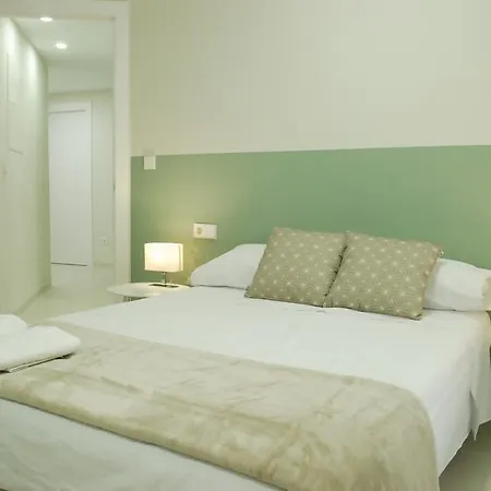 Puerta De Serranos Walencja