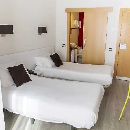 Sweet Continental Hotel 2*