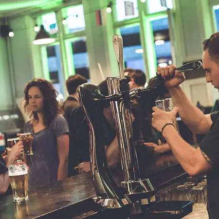 بيت شباب شباب أب فالينسيا فالنسيا