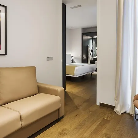 One Shot Mercat Hotel 4*