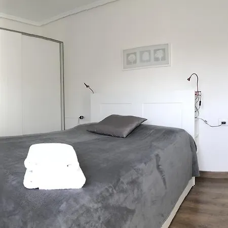 Apartment Serrano Towers Valencia