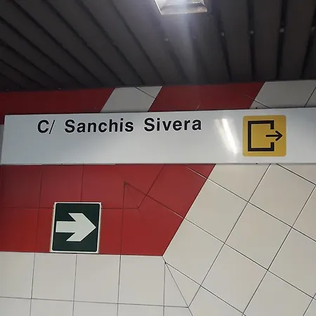 Angel Guimera & Breakfast