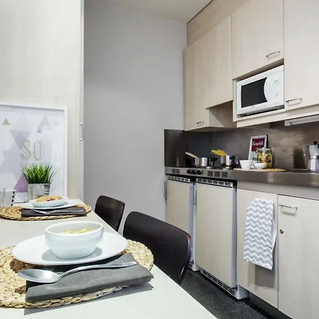 Residencia Universitaria Damia Bonet * Valencia