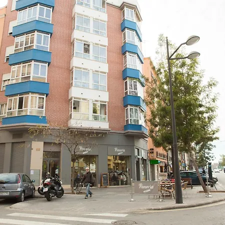 Habitaciones Barra89 بيت ضيافة 2*