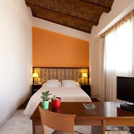 Ad Hoc Monumental 1881 Hotel