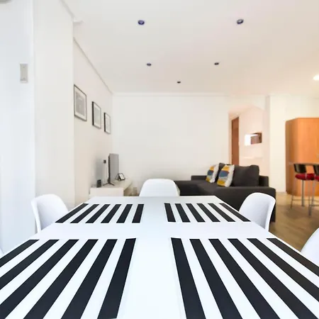 Total Ruzafa Ii Apartmán *