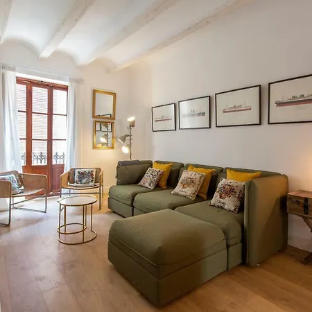 Apartup Rojas Market Daire