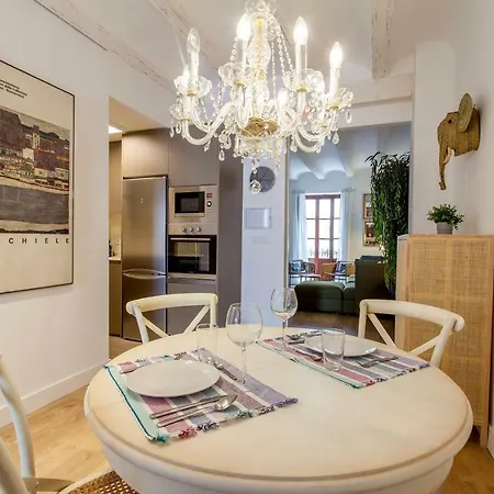 Apartup Rojas Market Daire