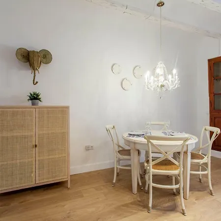Apartup Rojas Market Valensiya