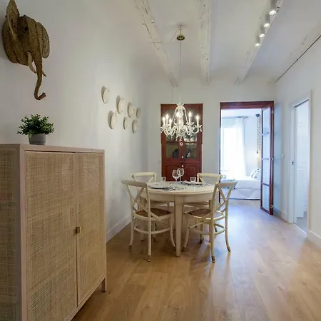 Apartup Rojas Market Valensiya