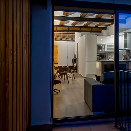 Center-luxurious 1br, 1ba-terrace, Wi-fi, A/c *
