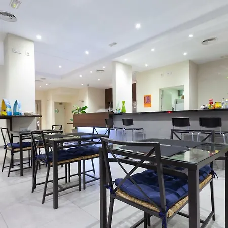 Olympia Universidades Hotel 3*