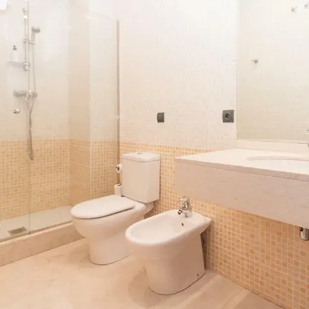 Bet - Canovas Πανσιόν 4*