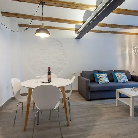 Apartup Market I * Valencia