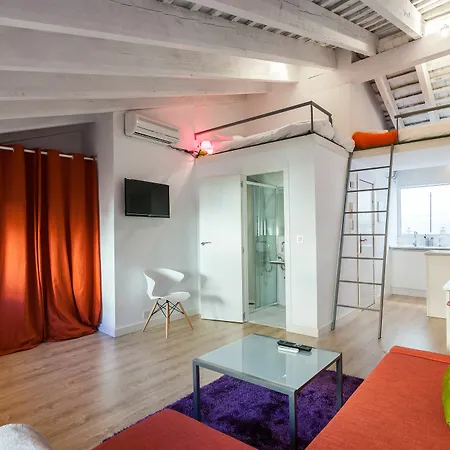 Maragata Plaza Reina Appartement *