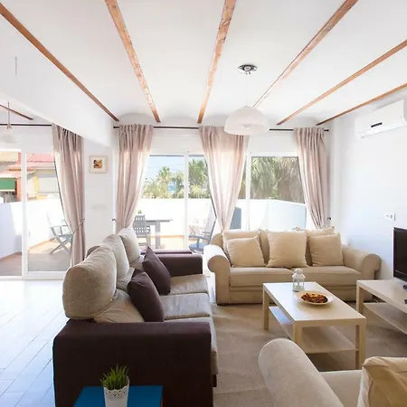 Holiday home Malvarrosa Beach