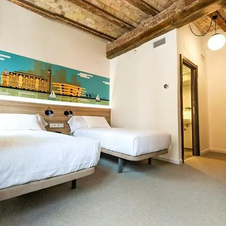 Original Domino House 4* Valensiya