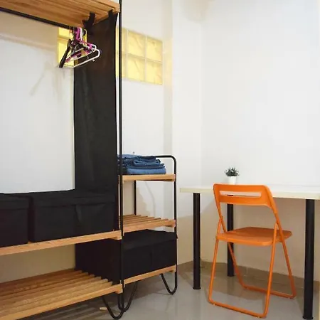 And Benef Guest house Valencia