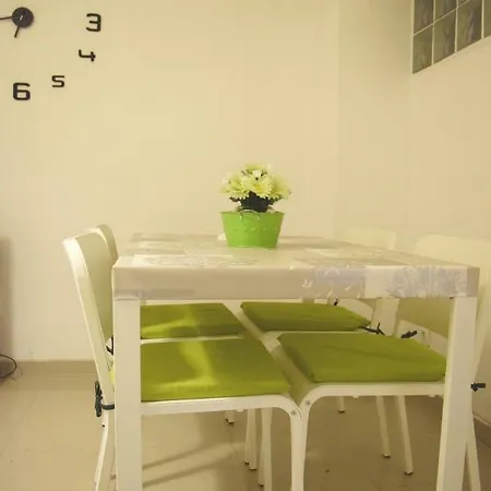 And Benef Guest house Valencia